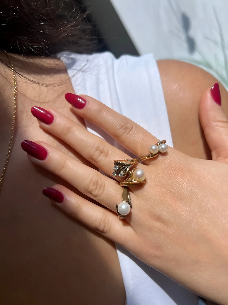 Pearl and gold rings